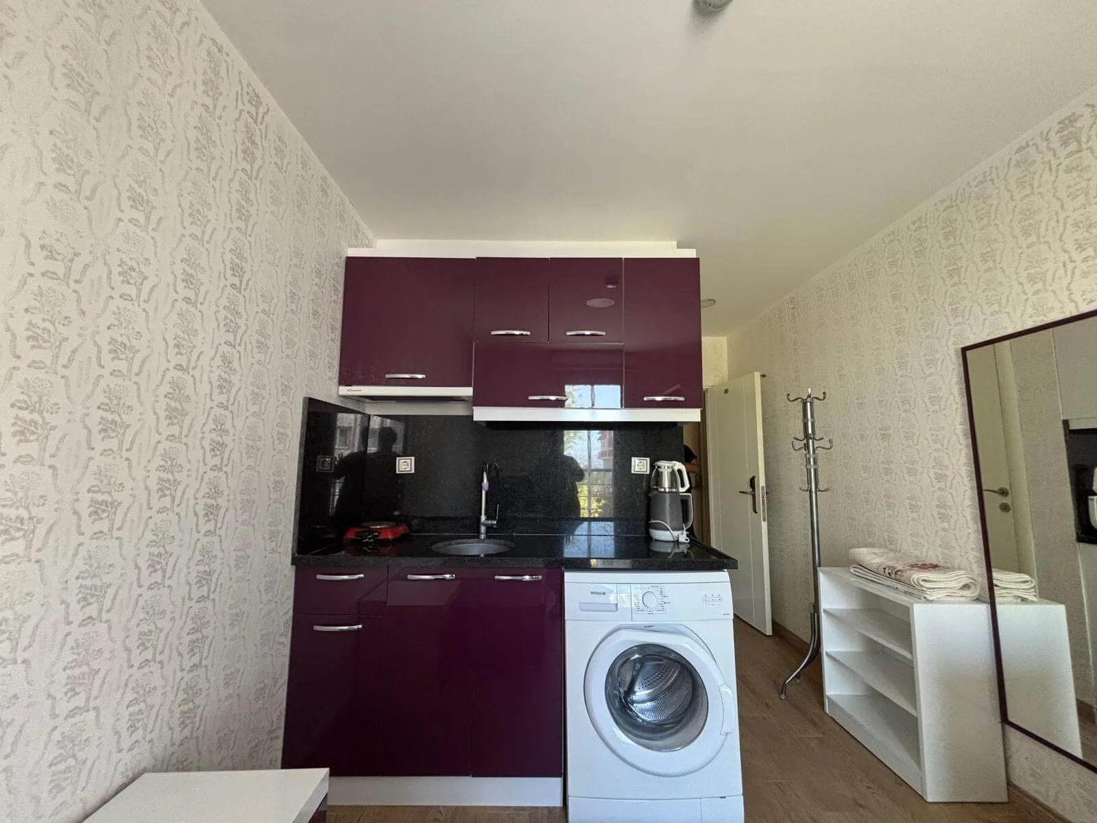 Görükle kız apart stüdyo daire mutfak ve çamaşır makinesi