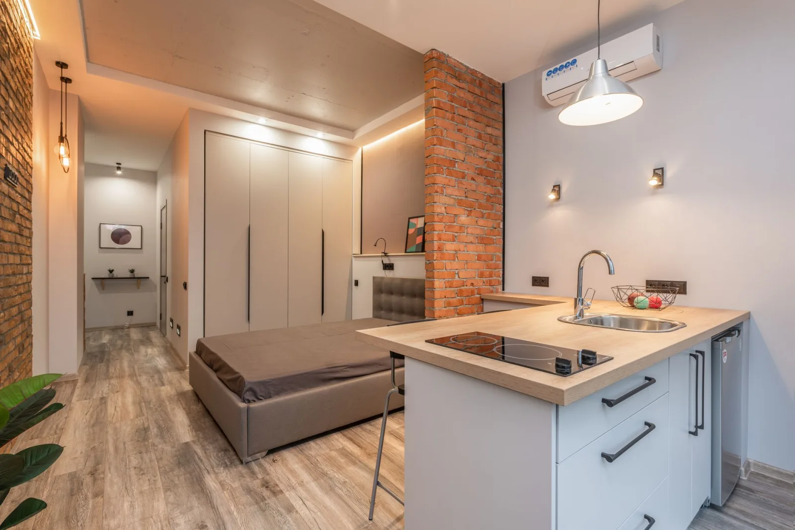 Ankastre mutfaklı modern kiralık stüdyo daire